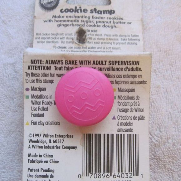 2 Wilton Easter Egg Cookie Stamp Plastic 1997 Decorating Stampers Baking Crafts - Picture 5 of 10